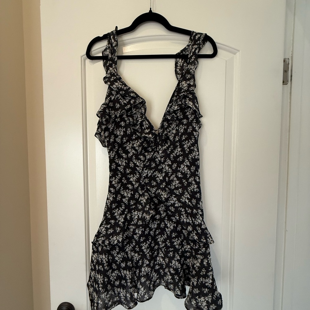 Elegant Black and White Floral Women's Blouse